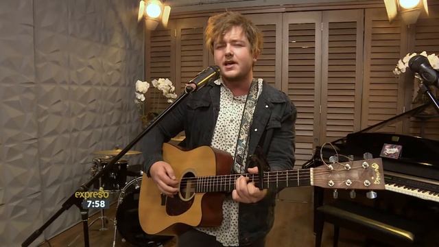 Matt Carstens performs “La Seine & I” смотреть онлайн