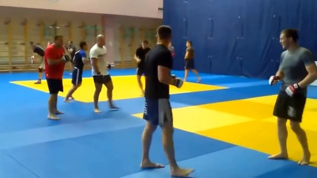 Федор Емельяненко тренировка / Fedor Emelianenko training смотреть онлайн