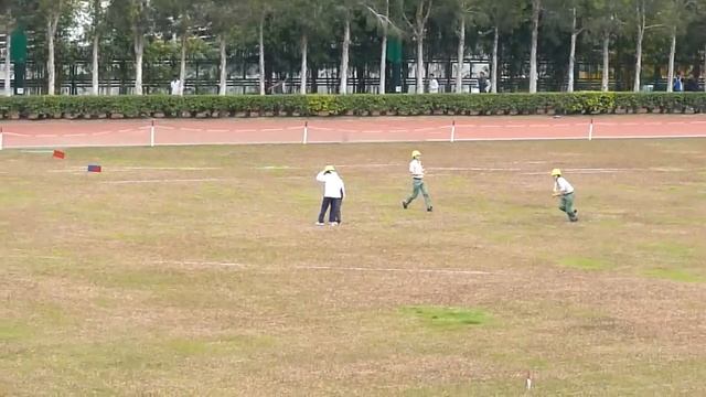 Ngan Tsz Cheung (4D) - B Grade Discus Champion (47.18 m) смотреть онлайн