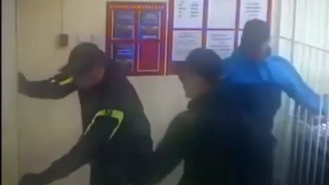 джентельмены удачи)!неудачный грабеж смотреть онлайн