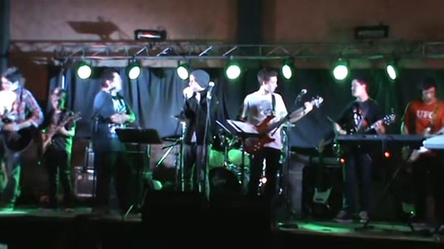 The Pretender - Taller de Instrumentos - Poplars School смотреть онлайн