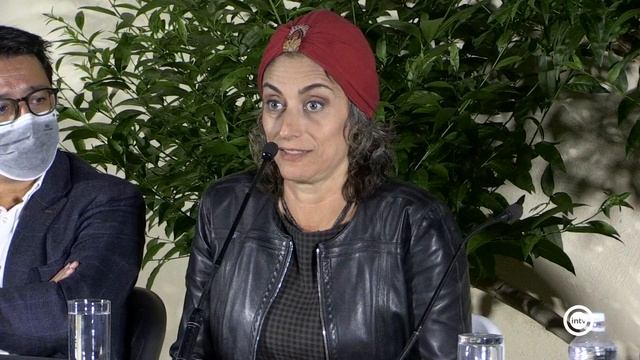 Celia Blanco presenta en Almería su libro Con todos dentro смотреть онлайн