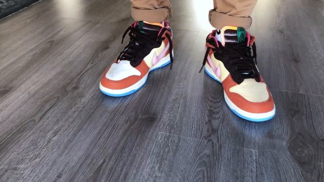 ⚡️ Flash Review: Nike Dunk Mid x Social Status смотреть онлайн