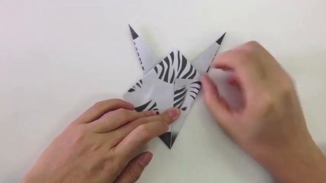 Origami Zebra смотреть онлайн