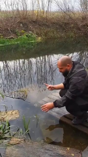 старинная техника ловли рыбы #russia #выживалово смотреть онлайн