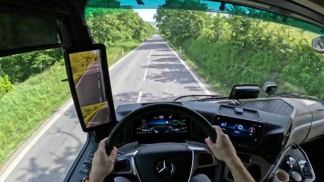 POV Truck Driving - první den s Mercedes Actros L 1848 a odjezd z vykládky v Odrách смотреть онлайн