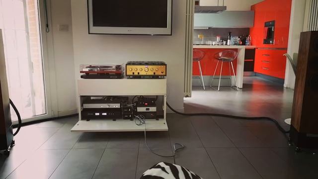 Gustard U18 - Wireworld Silver 7.0 HDMI I2s cable - Eric Lockdown Session смотреть онлайн