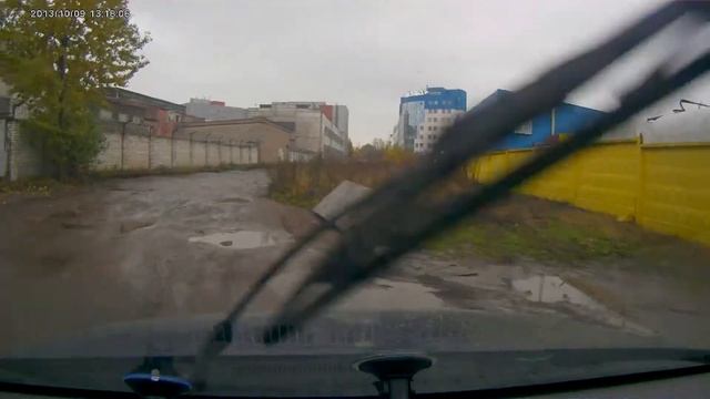Городское бездорожье на Мельничной улице... смотреть онлайн