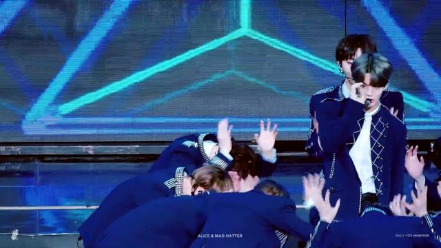 180214 가온차트 K-POP 어워드 - 뷰티풀 + 에너제틱 + 나야나 FULL (민현/MINHYUN Focus) 재편집 смотреть онлайн