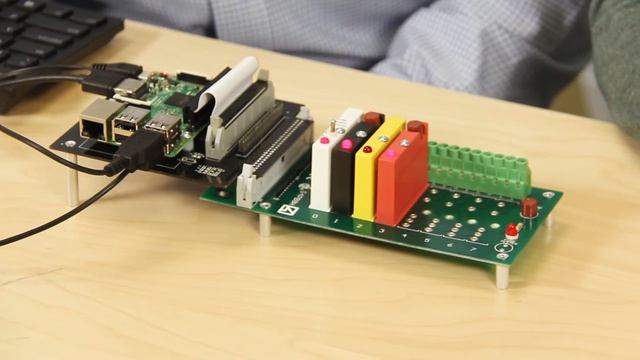 Product spotlight: Opto 22 Digital I/O Starter Kit System for Raspberry Pi смотреть онлайн