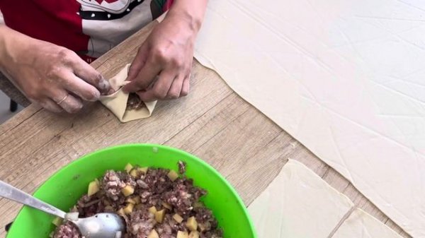 Классический рецепт мантов из фарша и картофеля
