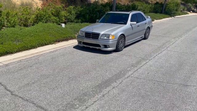 Solo Mission in the Mercedes (w202) смотреть онлайн