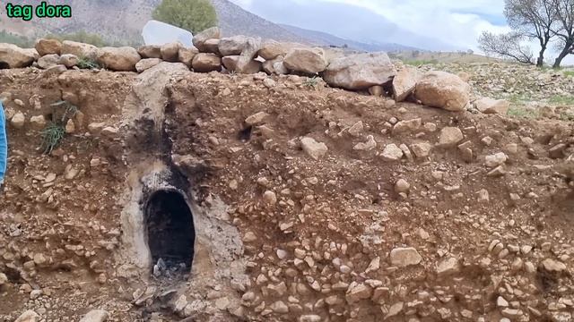 Selling the land to Sadiq by Elham's stepmother and Amir's ignorance about this matter смотреть онлайн