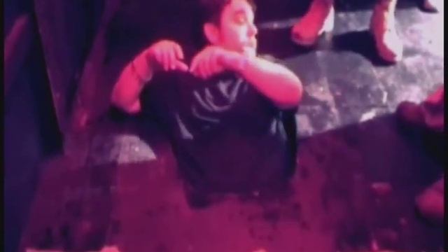 Dead Set DVD Extras 4 смотреть онлайн