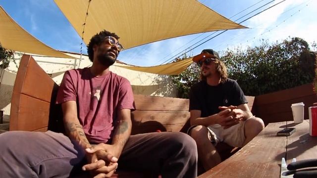 Coffee & history with Bastien Salabanzi in L.A. (French with English subs) смотреть онлайн
