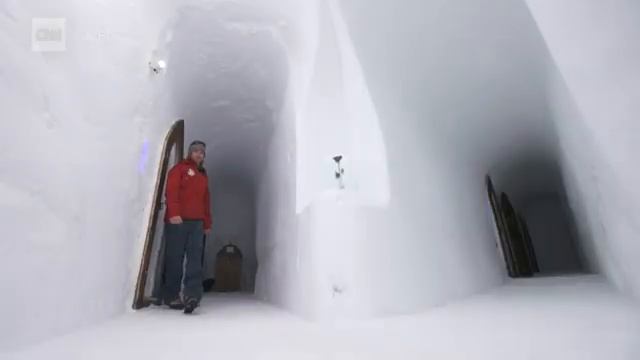 Mail truck explodes, becomes rolling ball of fire смотреть онлайн