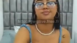 Girls With Glasses #glasses #myopia #hyperopia #thickglasses