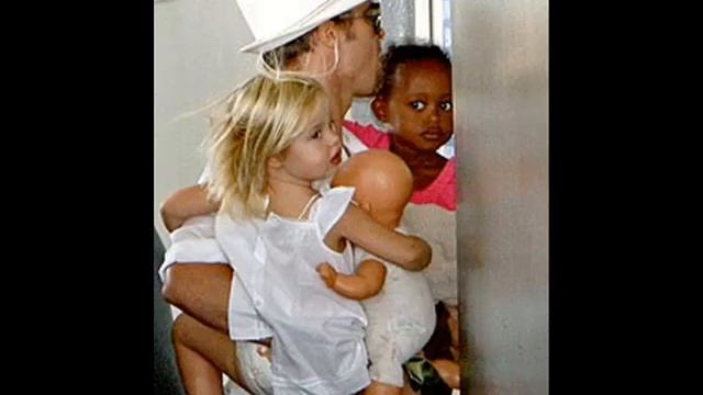 Knox Léon and Vivienne Marcheline- Angelina and Brad's twins смотреть онлайн