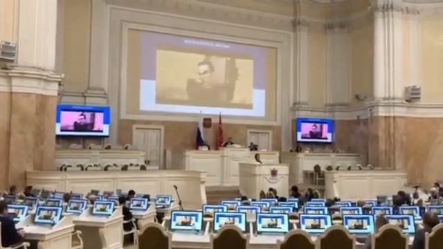Skibidi toilet in Russian parliament смотреть онлайн
