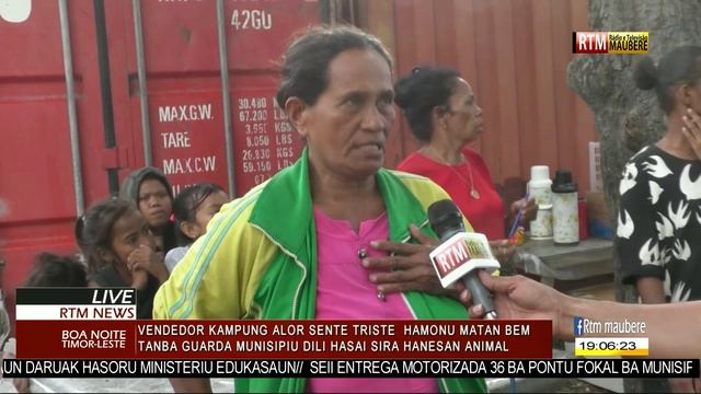 Vendedor kampung Alor hamonu matan ben, ho atuasaun guarda Munisipiu Dili, trata sira hanesan anima смотреть онлайн
