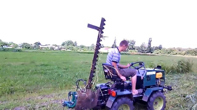 Саморобна косарка з гідроциліндром смотреть онлайн