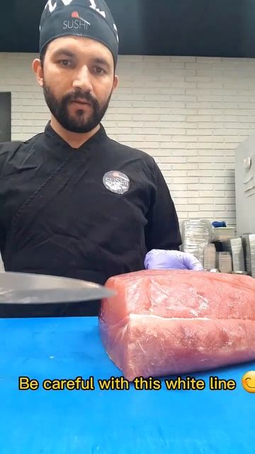 Cut Tuna block For Sushi & Sashimi #shorts #tuna #sushi #sashimi #sushimansantosh #viral #tranding смотреть онлайн
