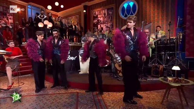 Il corpo di ballo - Bar Stella 21/12/2022 смотреть онлайн