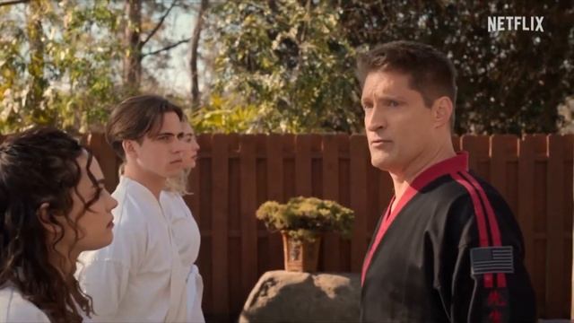 Mike Barnes in Cobra Kai season 6 смотреть онлайн