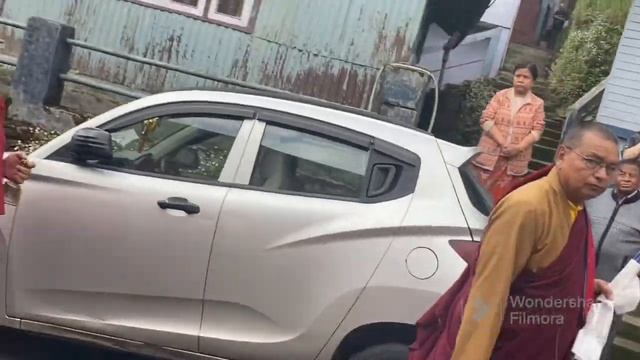 Last rites of our Late Chamtrul Lama Karma Shedup. May he reborn as Buddha soon 🙏🙏🙏 смотреть онлайн