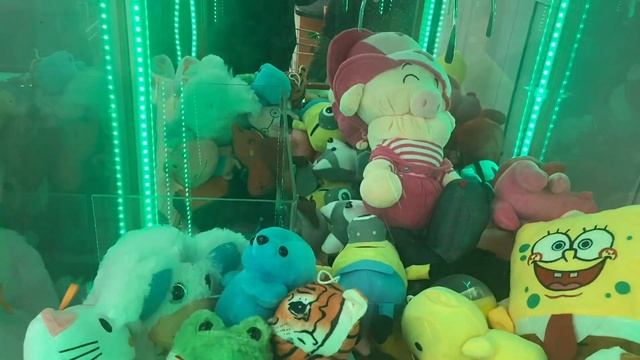 ИГРАЕМ В 2 АППАРАТАХ ИГРУШЕК, НОВИНОК НЕТ, ПРОБУЕМ ПОЙМАТЬ КРОКОДИЛА 🐊 смотреть онлайн
