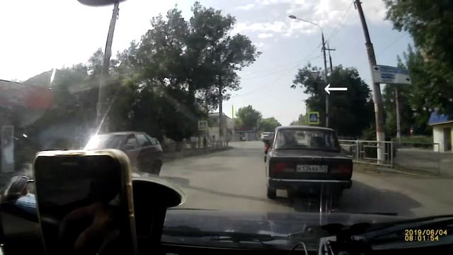 Дура на пешеходном смотреть онлайн