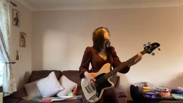 Mamma Mia bass cover смотреть онлайн