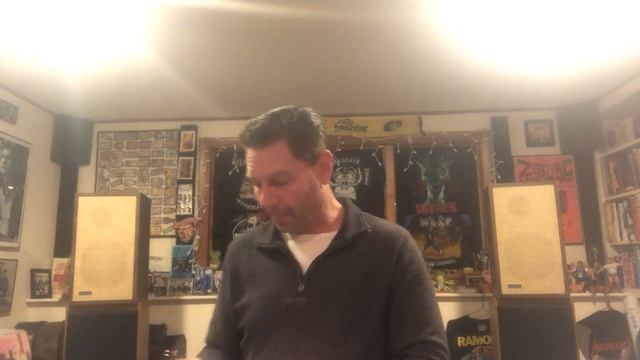 Glam Rock 45s a Shoutout and a Horror memorabilia piece смотреть онлайн
