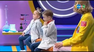 Лера Шевченко в передаче "Лабораториум" (Лед) на канале "Карусель"