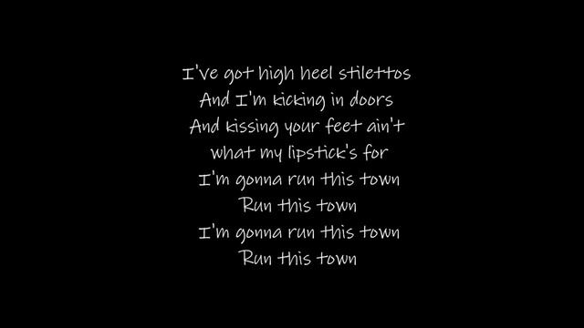 Run This Town - Lucy Hale (LYRICS) смотреть онлайн