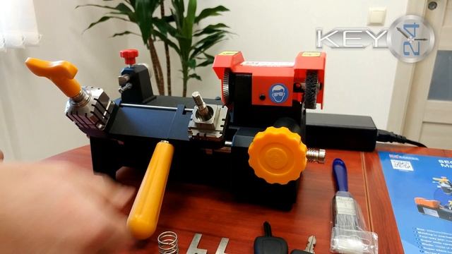 SEC-М10 обзор механического станка для изготовления ключей смотреть онлайн