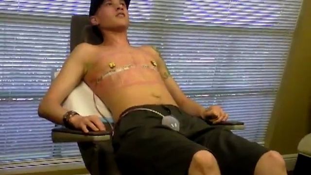 FTM Top Surgery Post op Chest Reveal смотреть онлайн