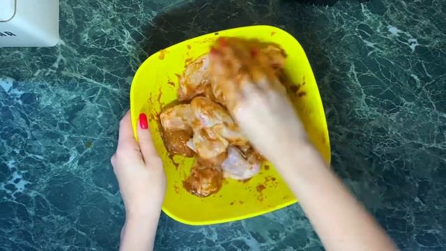 С таким маринадом крильці ТАНУТЬ У РОТІ #рецепт #їжа смотреть онлайн