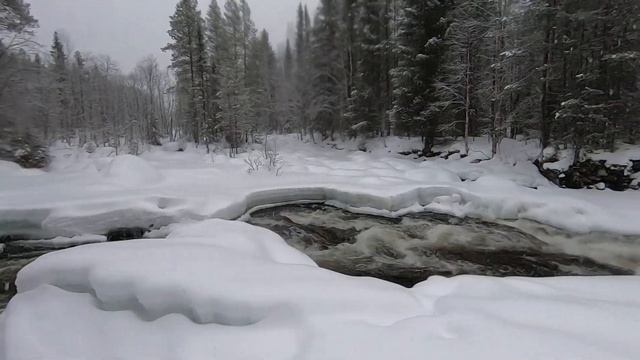 Зимний водопад Колвица смотреть онлайн