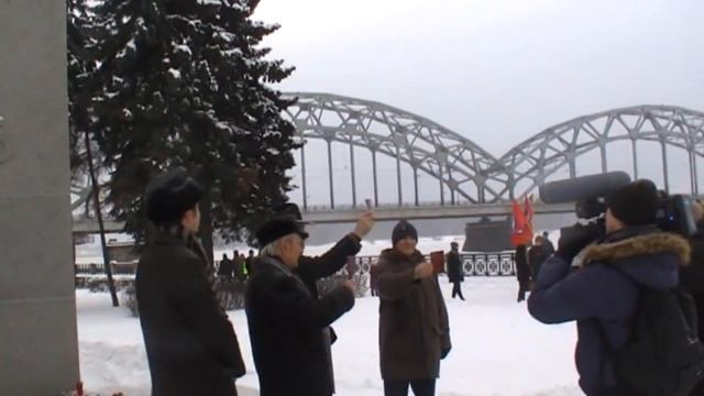 Рига Латвия 13 января 2013 вид памятника 1905 года смотреть онлайн