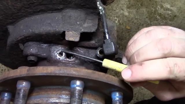 How to stop brake pedal kickback and unwanted ABS activation in a 2001 to 2007 Duramax. смотреть онлайн