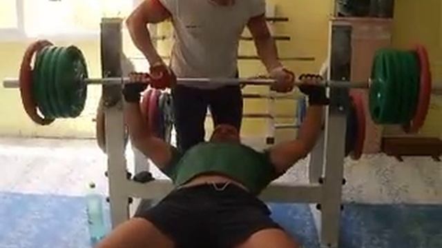 Antrenam Piept Cosmin Security Ibiza!140 kg смотреть онлайн