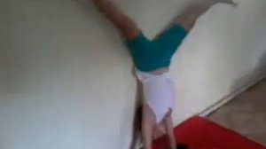 Как научиться стоять на руках за 5 минут