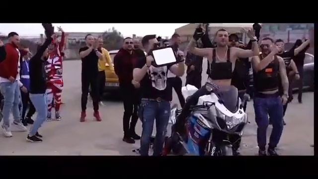 Stresi loco (official video) HD смотреть онлайн