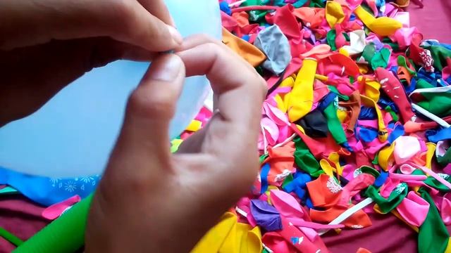 Pop balloons with satisfying Outdoor balloons with color full of er155 смотреть онлайн
