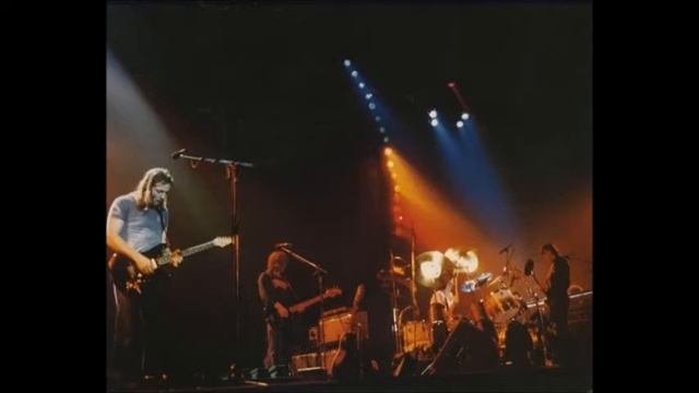 Pink Floyd - Dogs - 1977 Tour - Live - Remastered смотреть онлайн