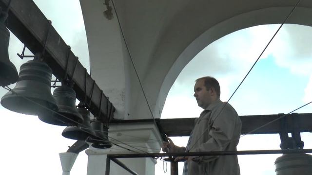 колокольный звон ко всенощному бдению,суббота 15 06 2024 смотреть онлайн