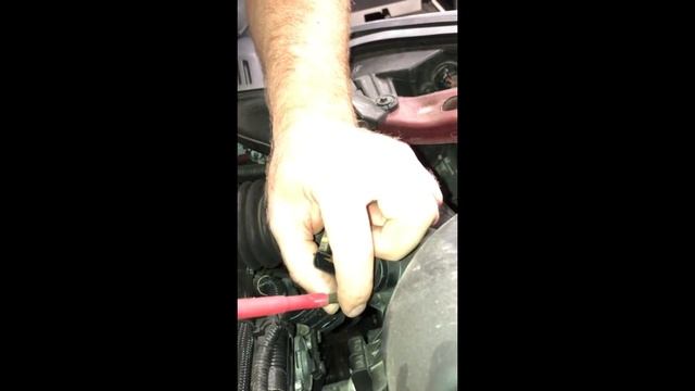 AOR 2016 Chevrolet Trax spark plug replacement and MAF sensor cleaning смотреть онлайн