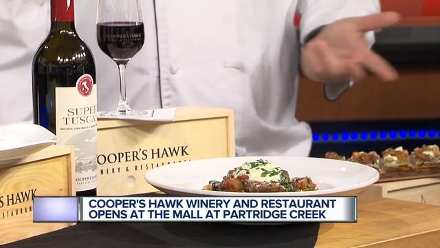 Cooper's Hawk Winery and Restaurant смотреть онлайн