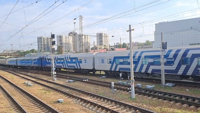 ЭП20-026 с поездом №7 Севастополь — Санкт-Петербург смотреть онлайн